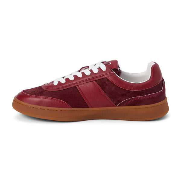 MATISSE QUINCEY SNEAKER IN CHERRY RED