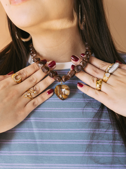 BÉLJOY JADE STONE HEART NECKLACE X BROWN