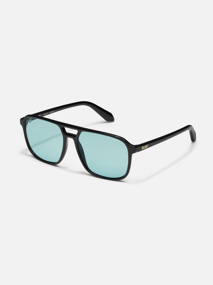 QUAY ON THE FLY SUNNIES X BLACK AQUA