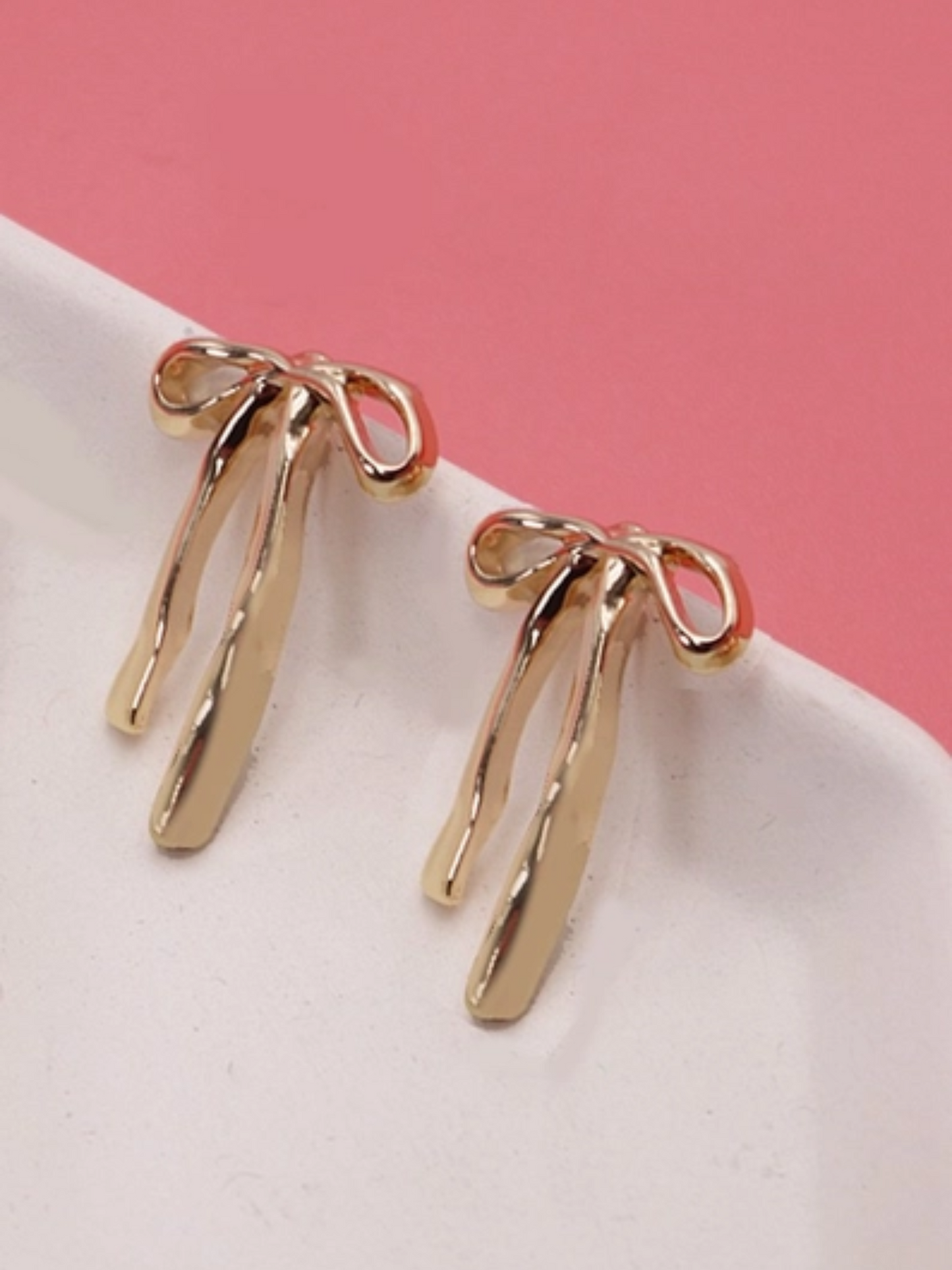 LONG BOW RIBBON STUD EARRINGS