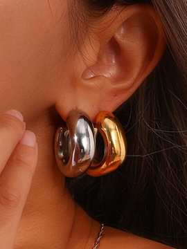 LUNA BUBBLE SQUARE HUGGIE HOOPS