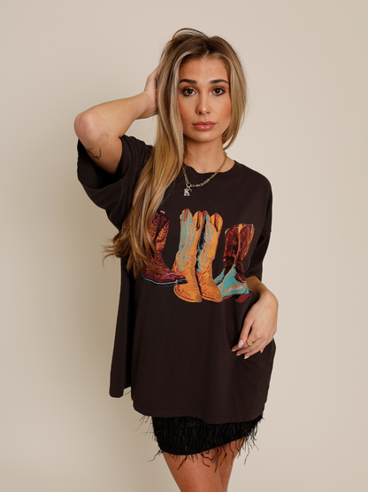 DAYDREAMER LUCCHESES ON HIS FEET TEE
