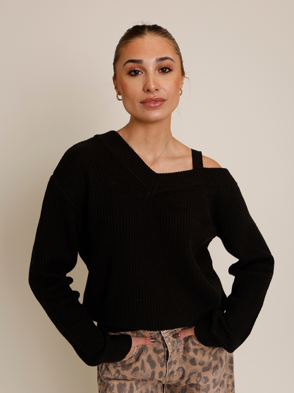 DATE NIGHT V-NECK SWEATER