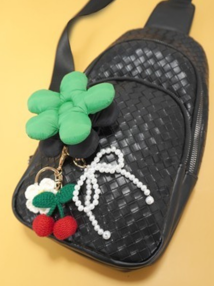 PEARL BOW BAG CHARM