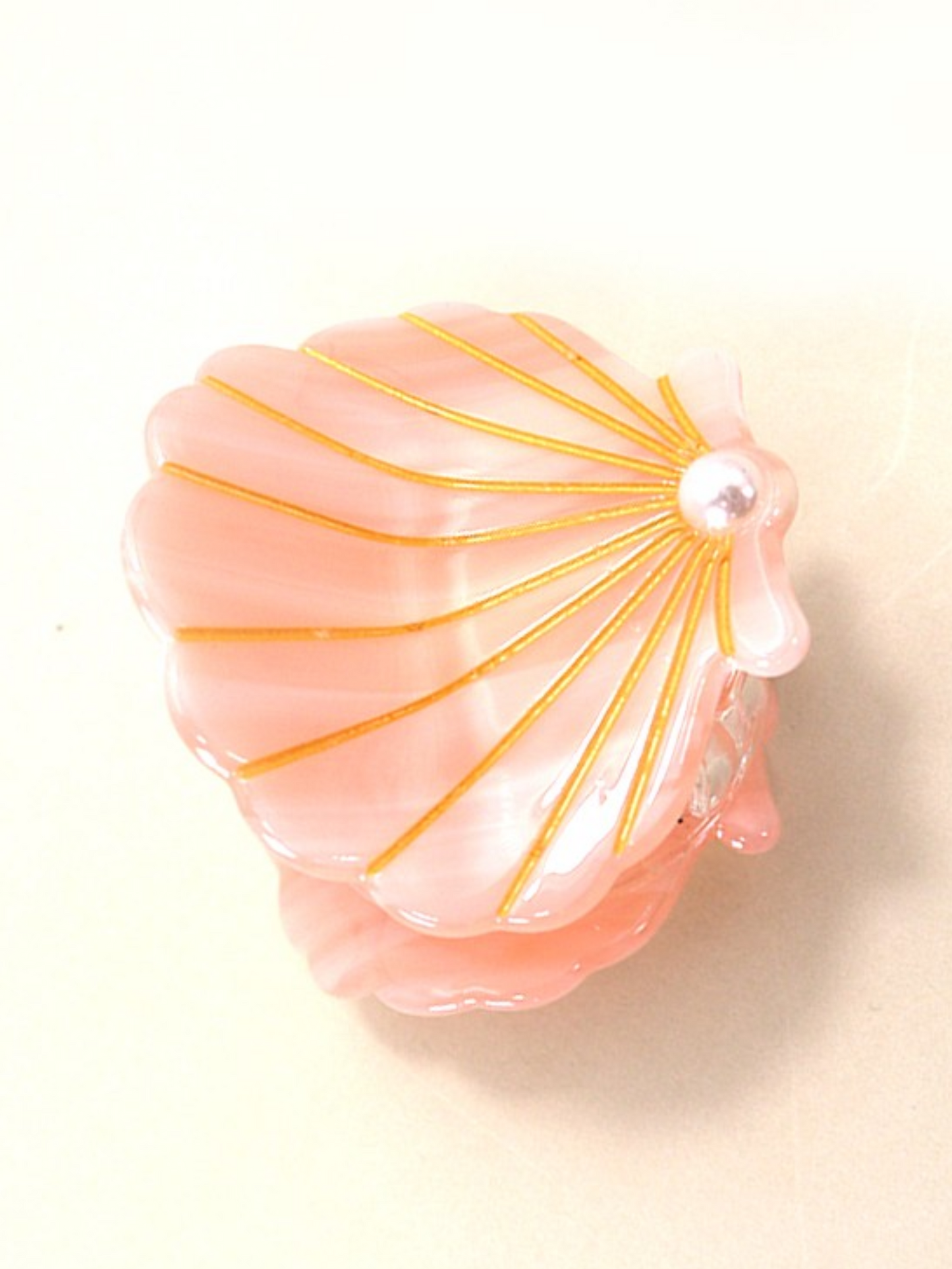 SEASHELL CLAW CLIPS