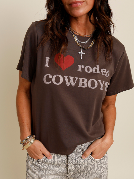 brown "I heart rodeo cowboys" graphic tee 