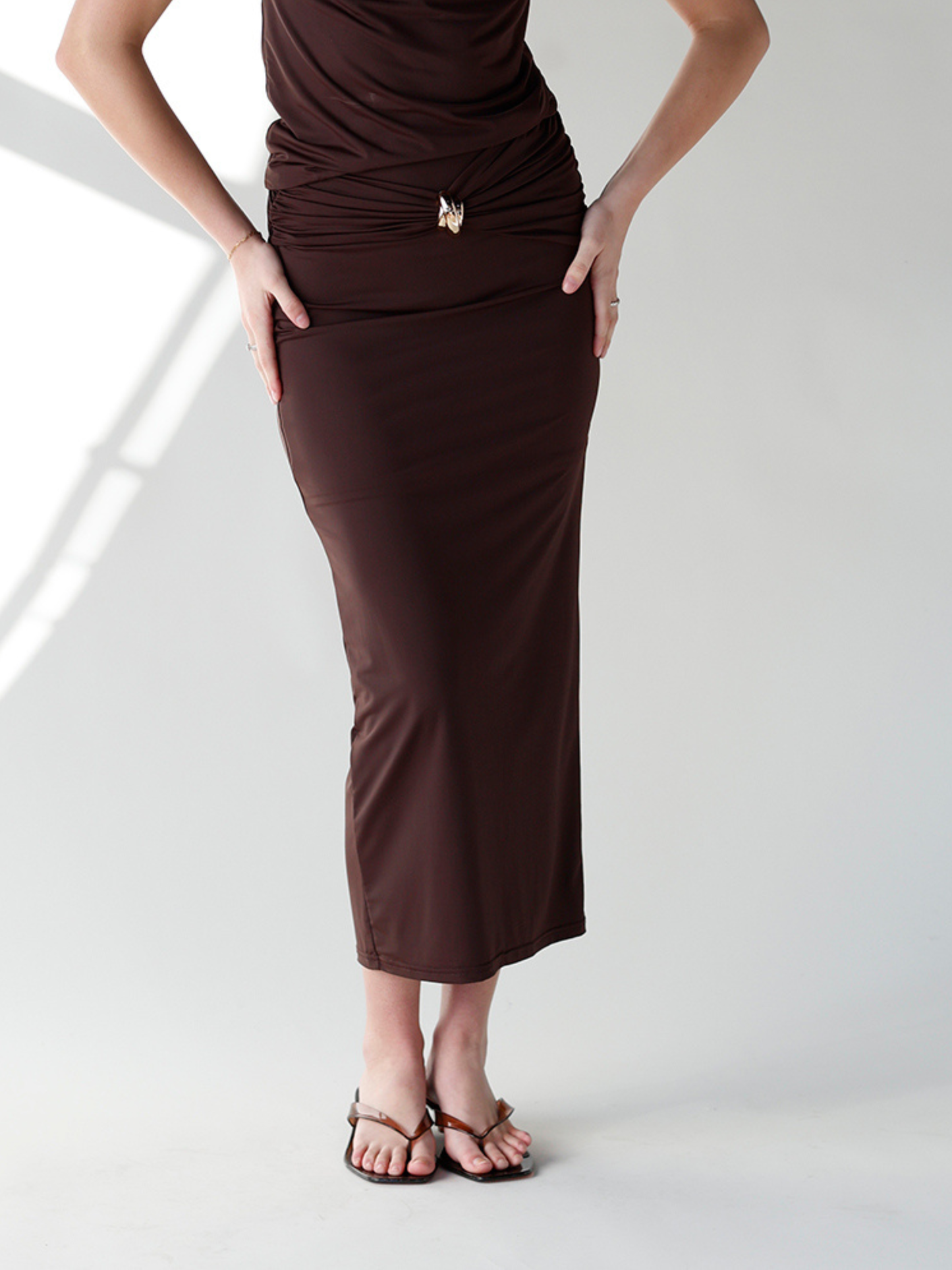 MARGO SANDAL KITTEN HEEL X BROWN