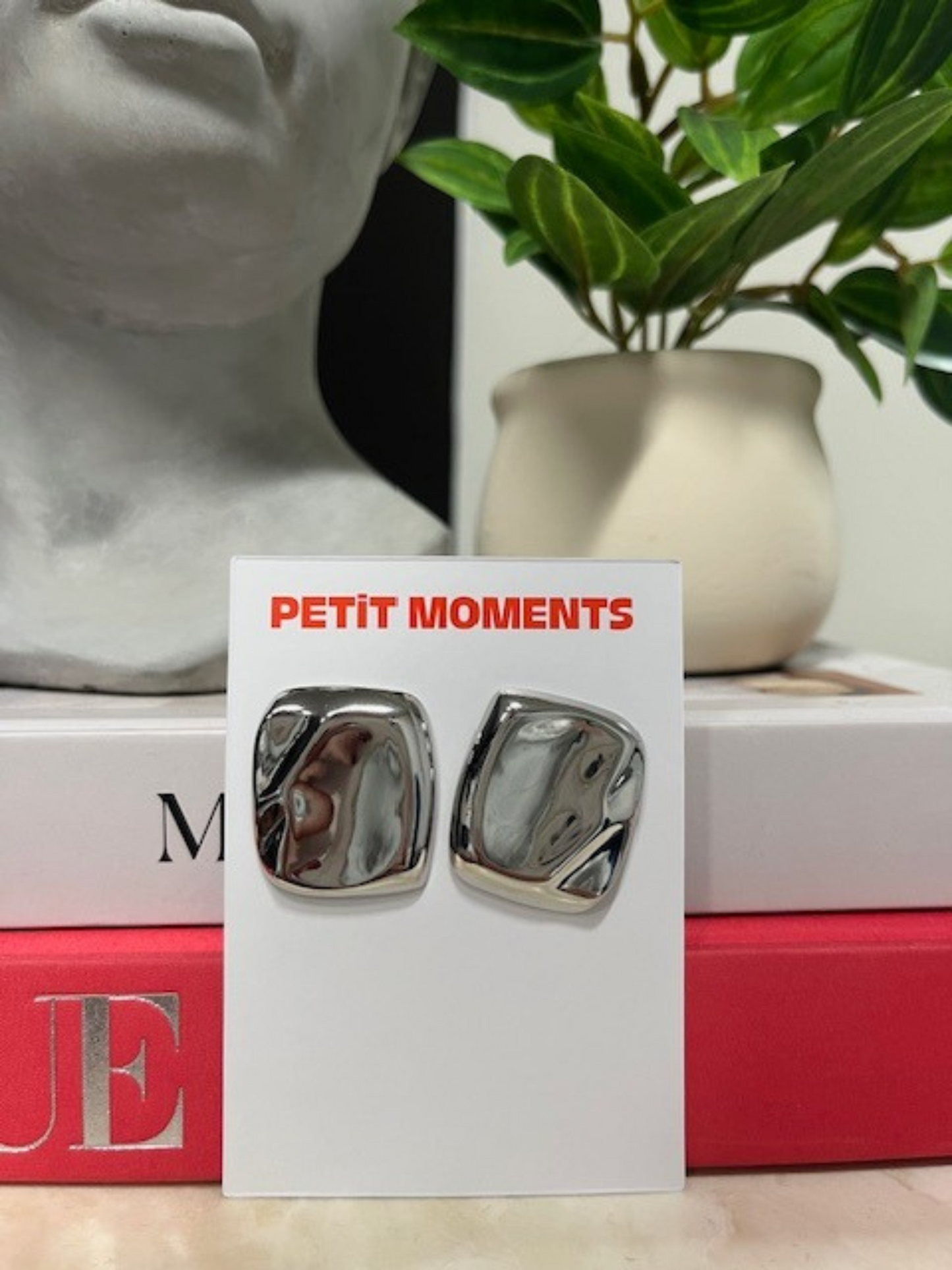 PETIT MOMENTS SQUARE STUD EARRINGS