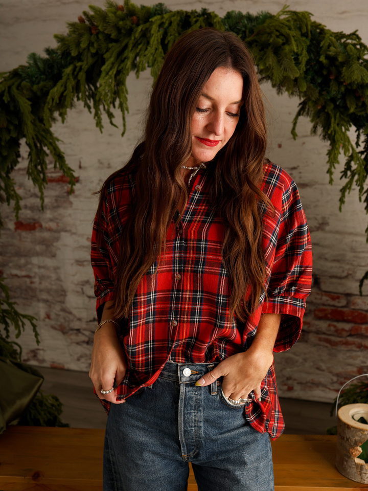 JOY OVERSIZED PLAID BUTTON DOWN TOP