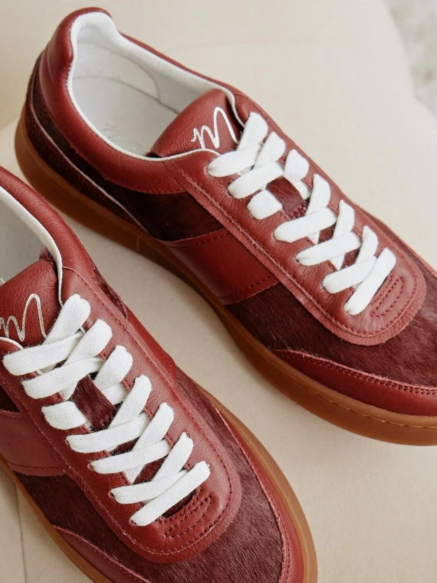 MATISSE QUINCEY SNEAKER IN CHERRY RED