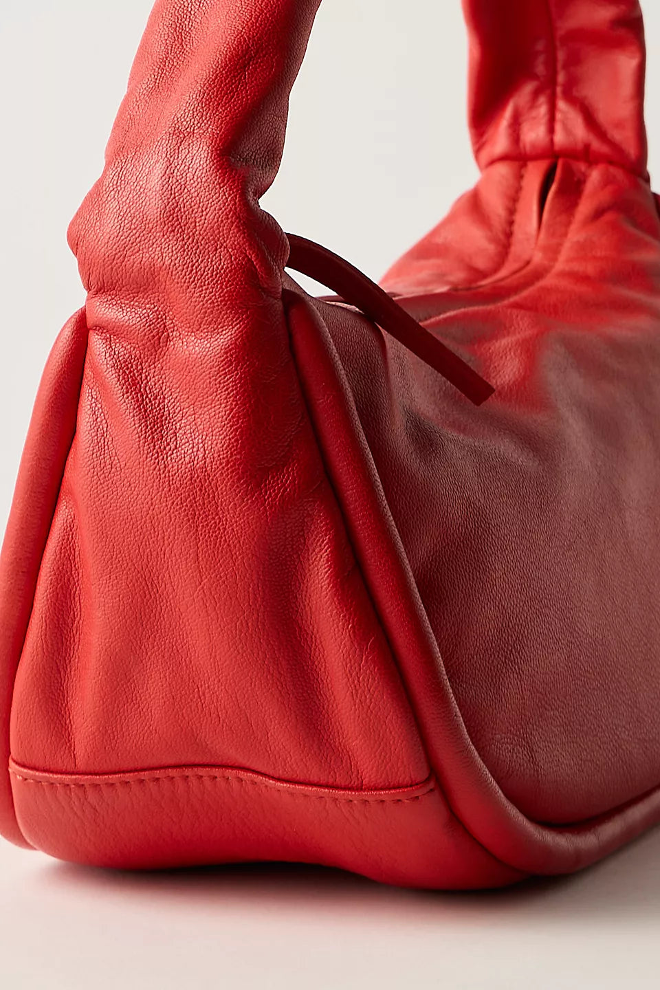 FREE PEOPLE ALEXA SHOULDER BAG X RED
