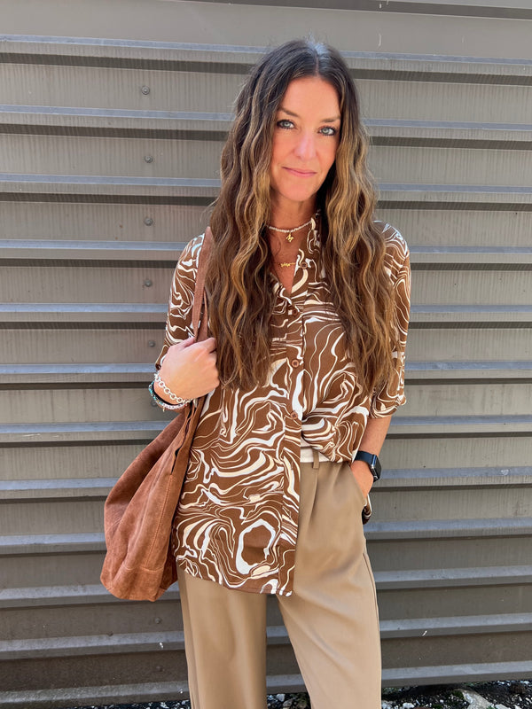TRENDY SWIRL BUTTON UP SHIRT - THE HIP EAGLE BOUTIQUE