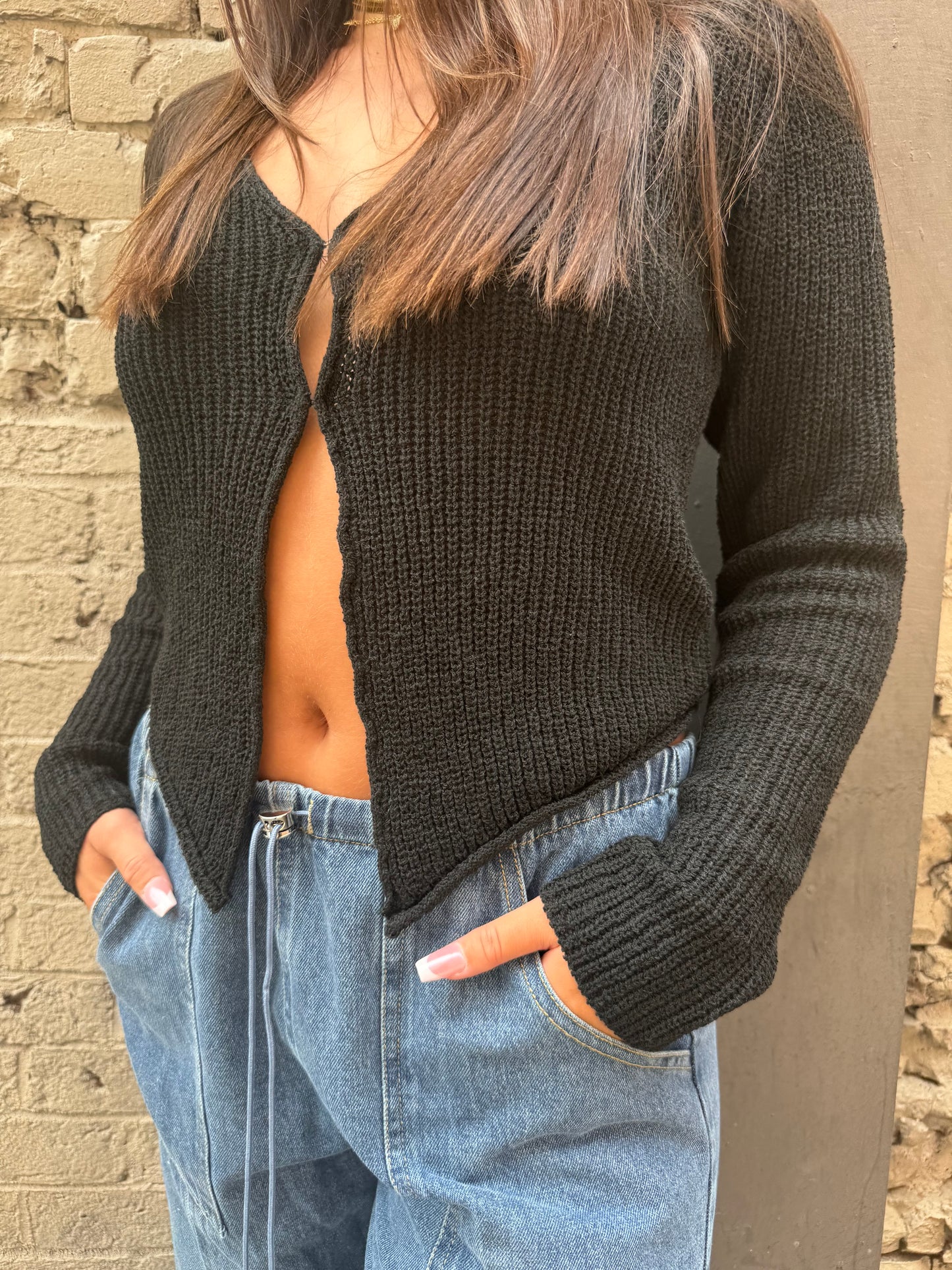 KENDALL FRONT SPLIT SWEATER