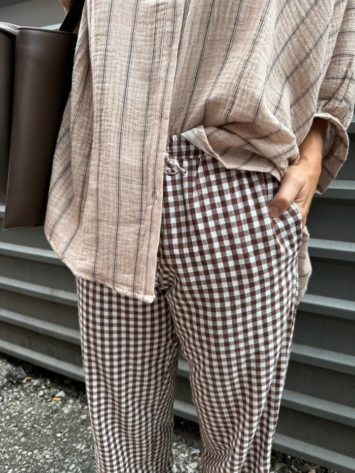 GINGHAM BOXER PANTS IN BROWN