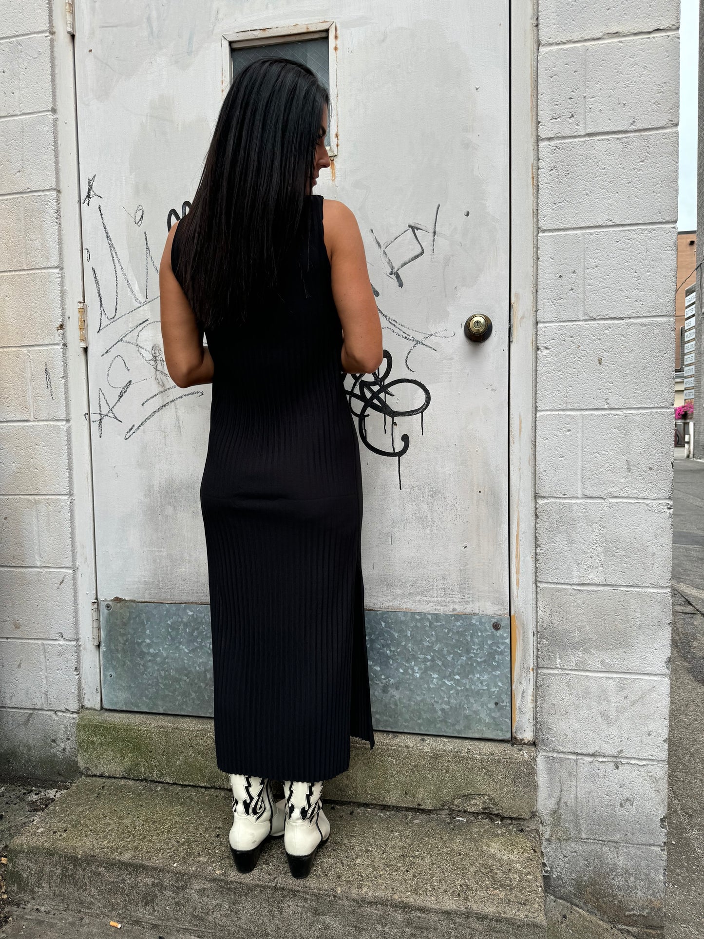 black pleated loose fit midi dress