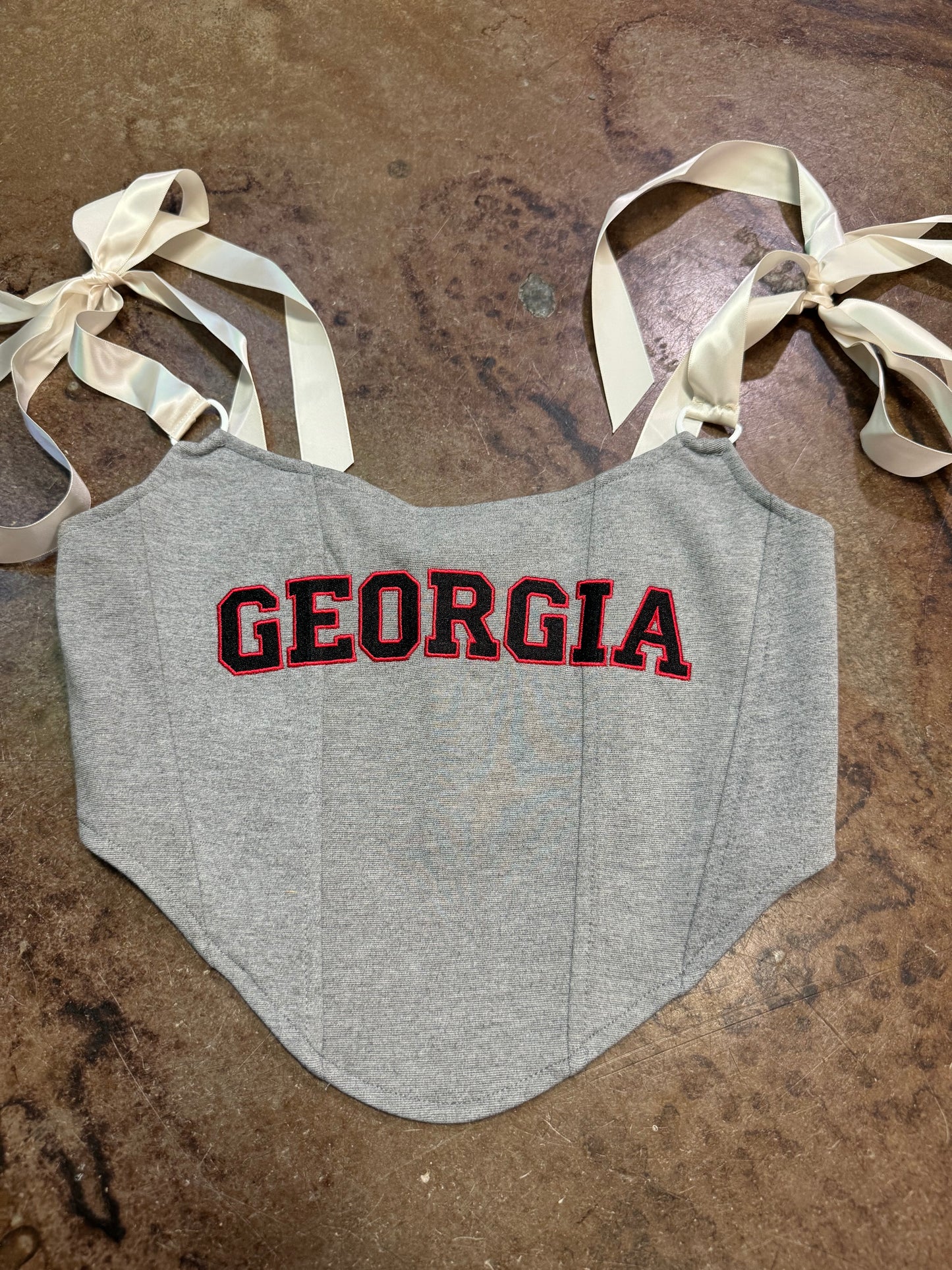 Georgia Bulldogs tailgate top