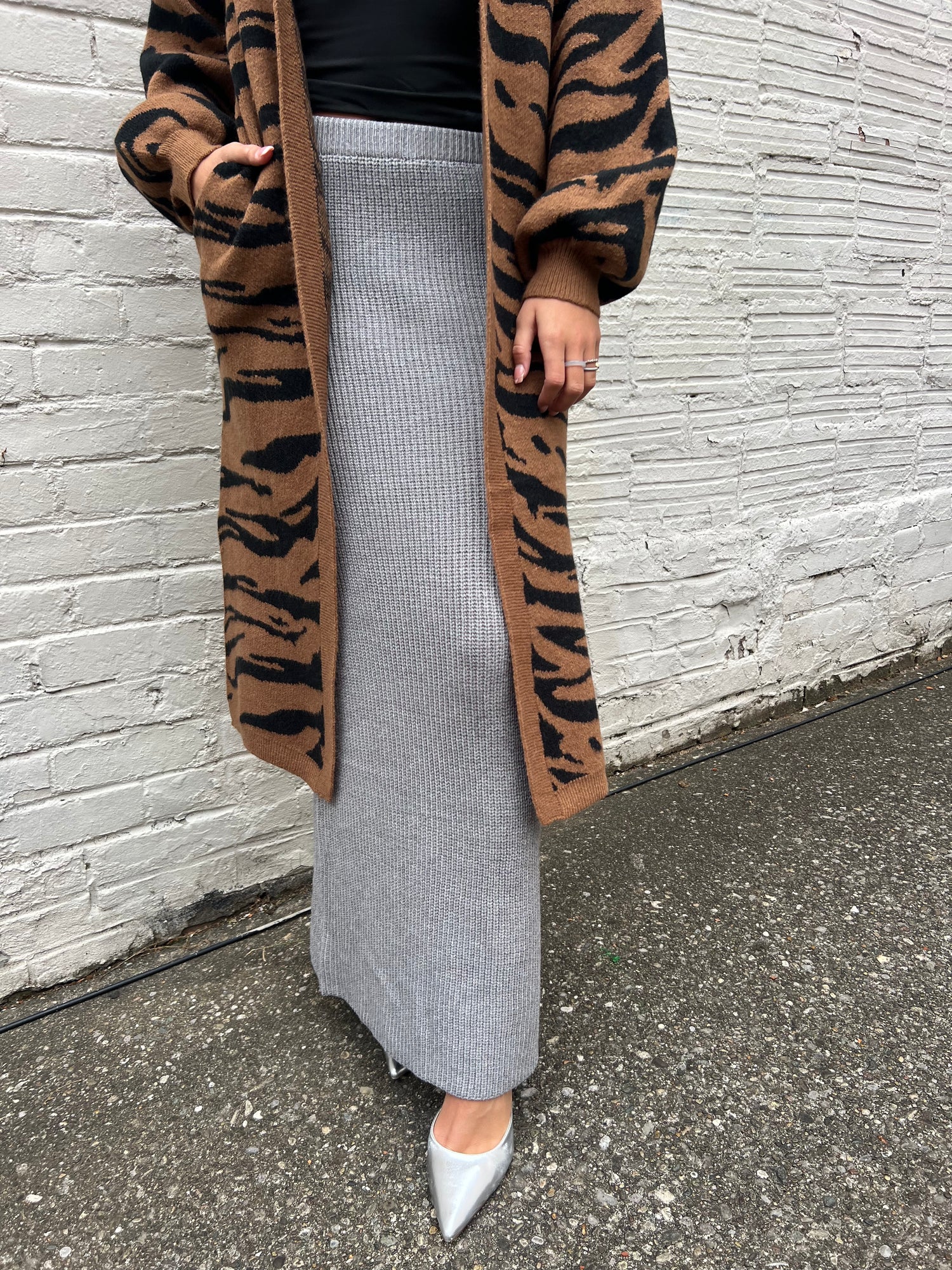 LINE AND DOT KIVA GRAY SWEATER MAXI SKIRT - THE HIP EAGLE BOUTIQUE