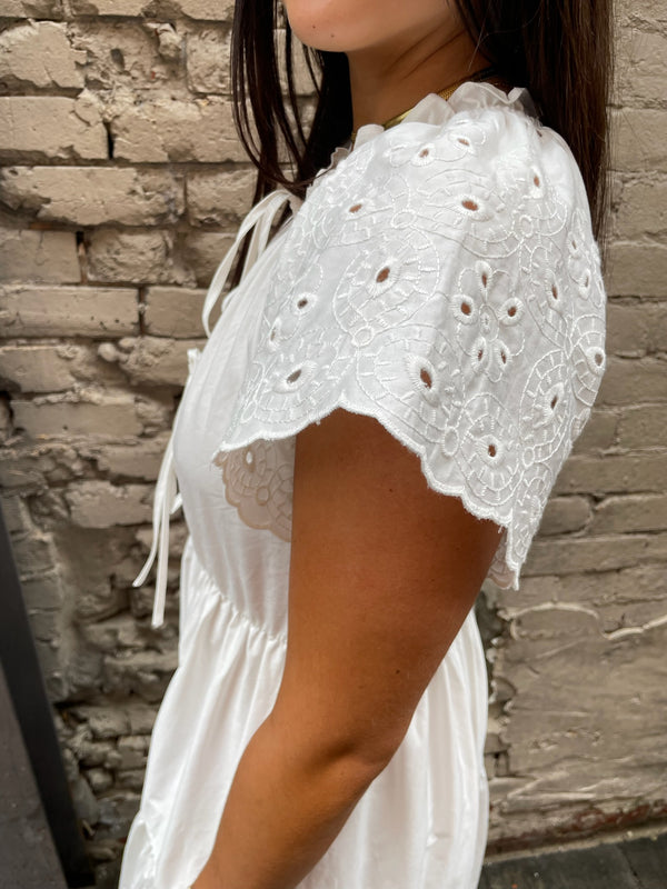 white lace flutter sleeves