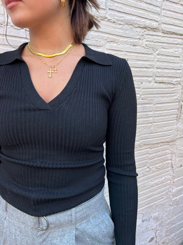 BLACK COLLARED NECKLINE FITTED SWEATER - THE HIP EAGLE BOUTIQUE
