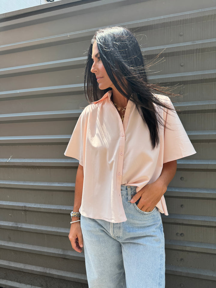 peach billowy top