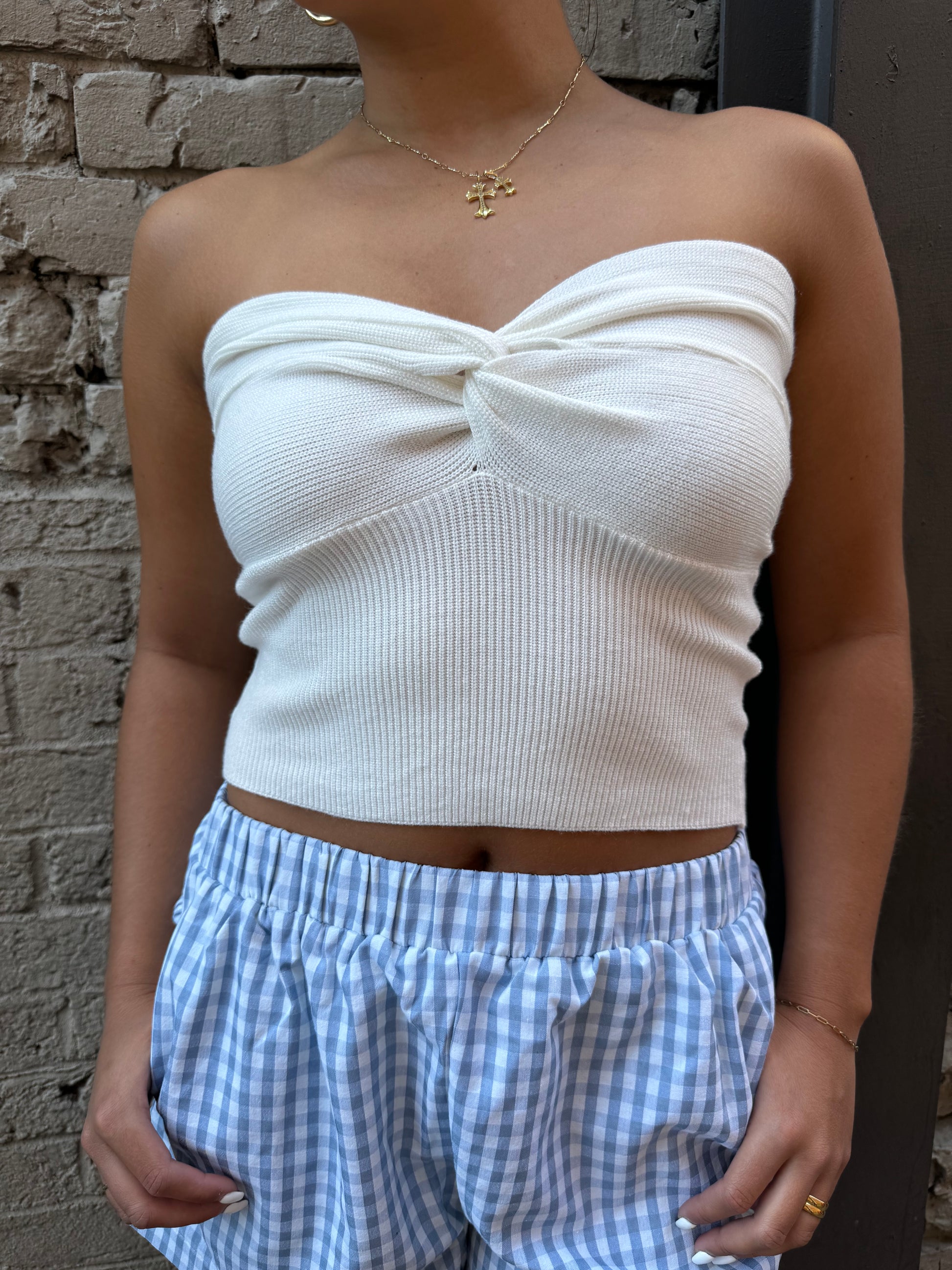 white twist sweetheart neckline top