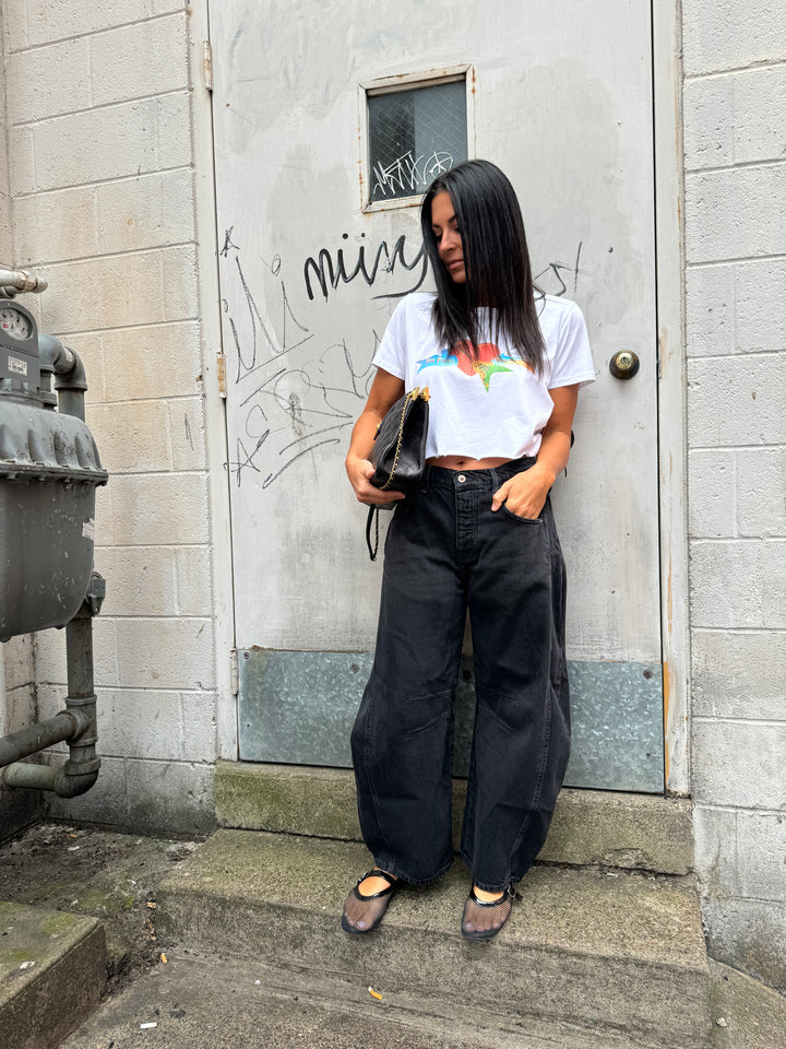 cropped band tee and barrel jeans outfit inspo