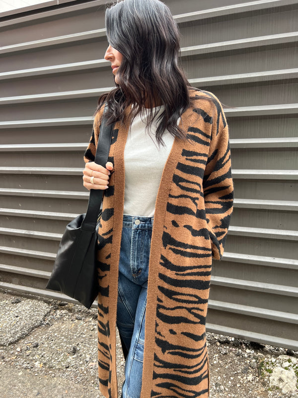 LINE & DOT AROUND TOWN CARDI - THE HIP EAGLE BOUTIQUE