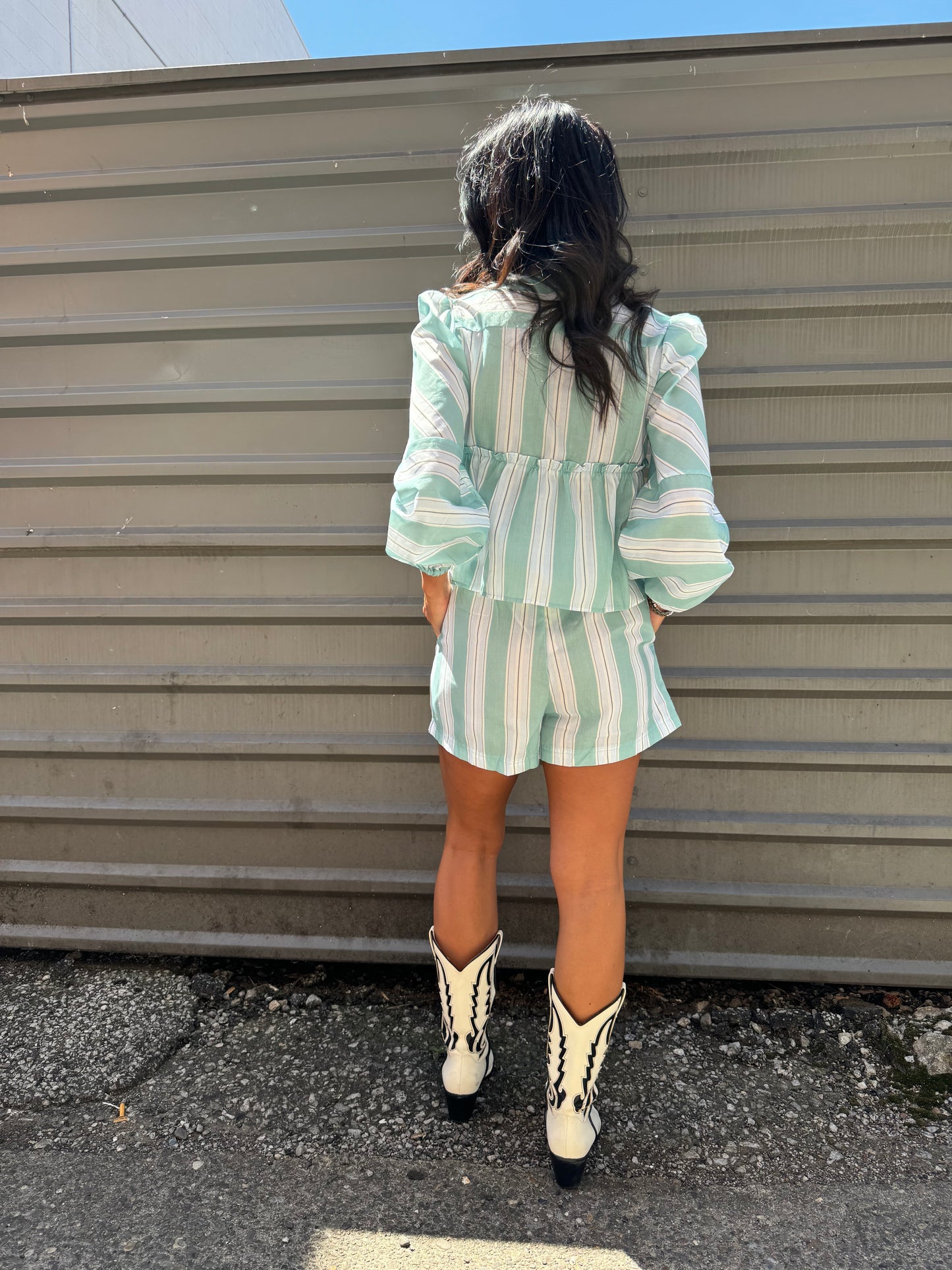 green striped matching puff sleeve top and shorts set