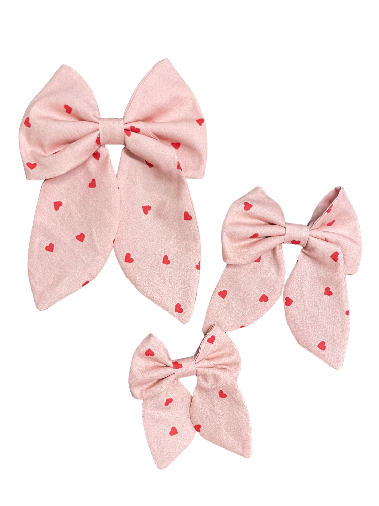 pink bow clip with red hearts