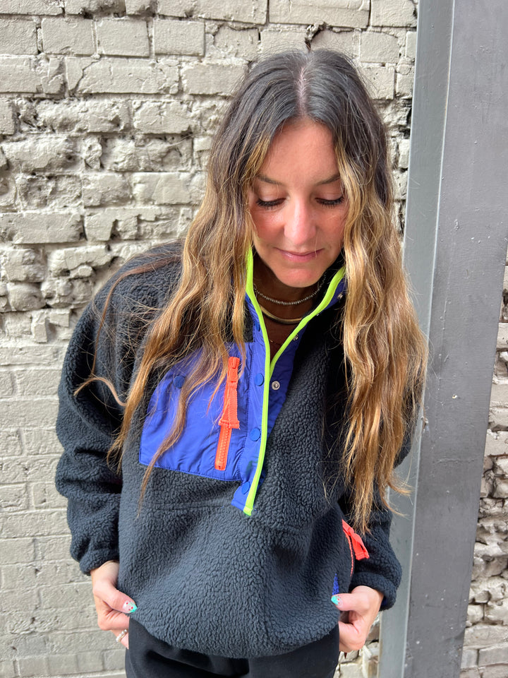 FREE PEOPLE HIT THE SLOPES PULLOVER IN BLACK SPORTY COMBO - THE HIP EAGLE BOUTIQUE