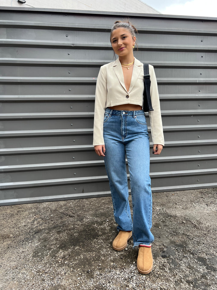 ABRAND A '94 HIGH RISE STRAIGHT LEG KARLA JEAN - THE HIP EAGLE 
